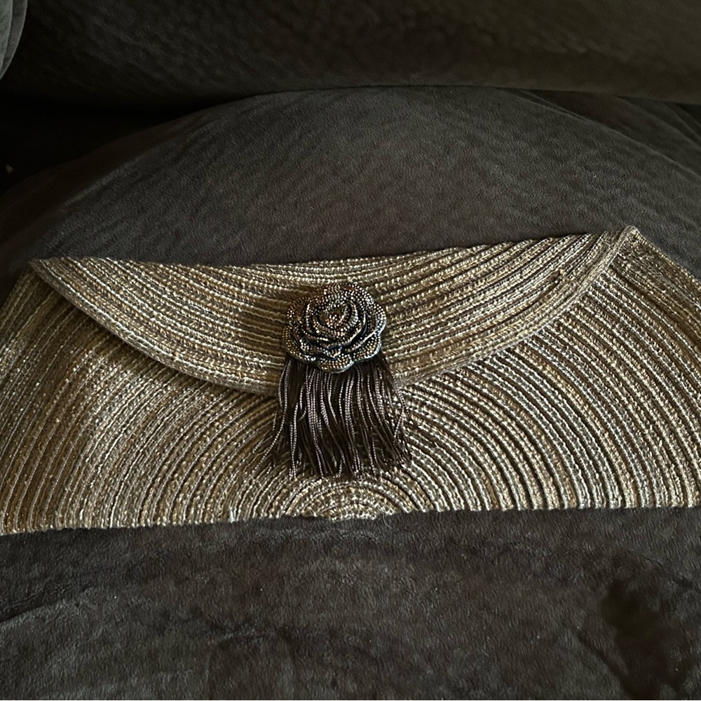 Elegant Gold Clutch with Tassel Straw